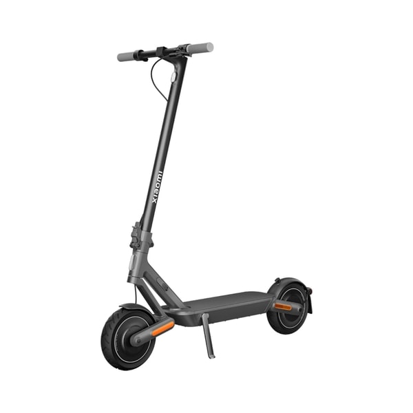 Xiaomi Electric Scooter 4 Ultra Black: Dual Suspension System, 25 km/h Maximum Speed, and 70 km Super Long Range Battery Life